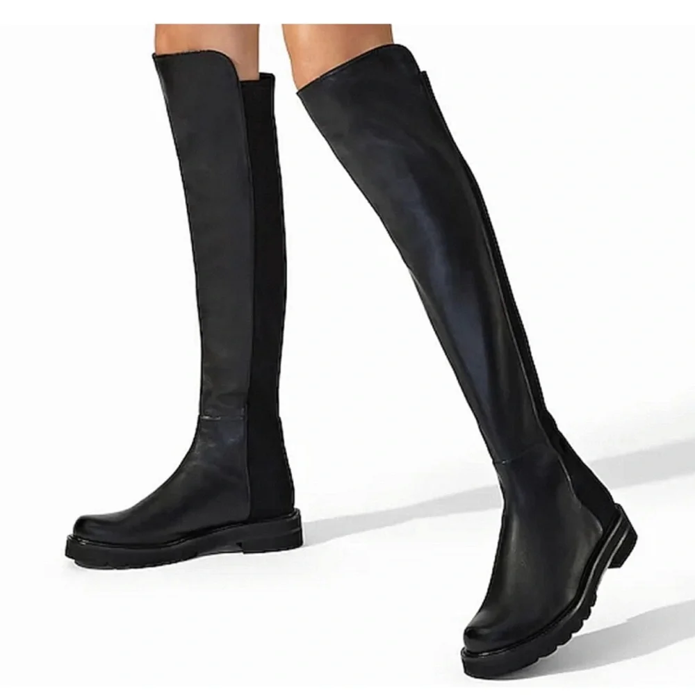 Stuart Weitzman nwob display